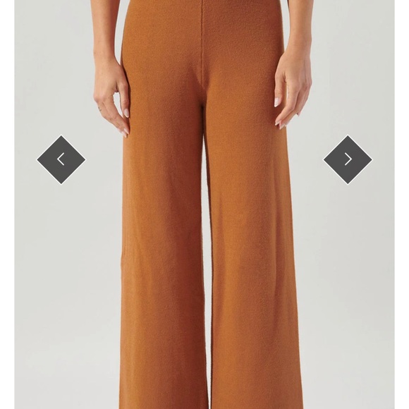 Sugar lips Dallas Cropped Straight Leg Sweater Pants SZ M - Picture 2 of 9